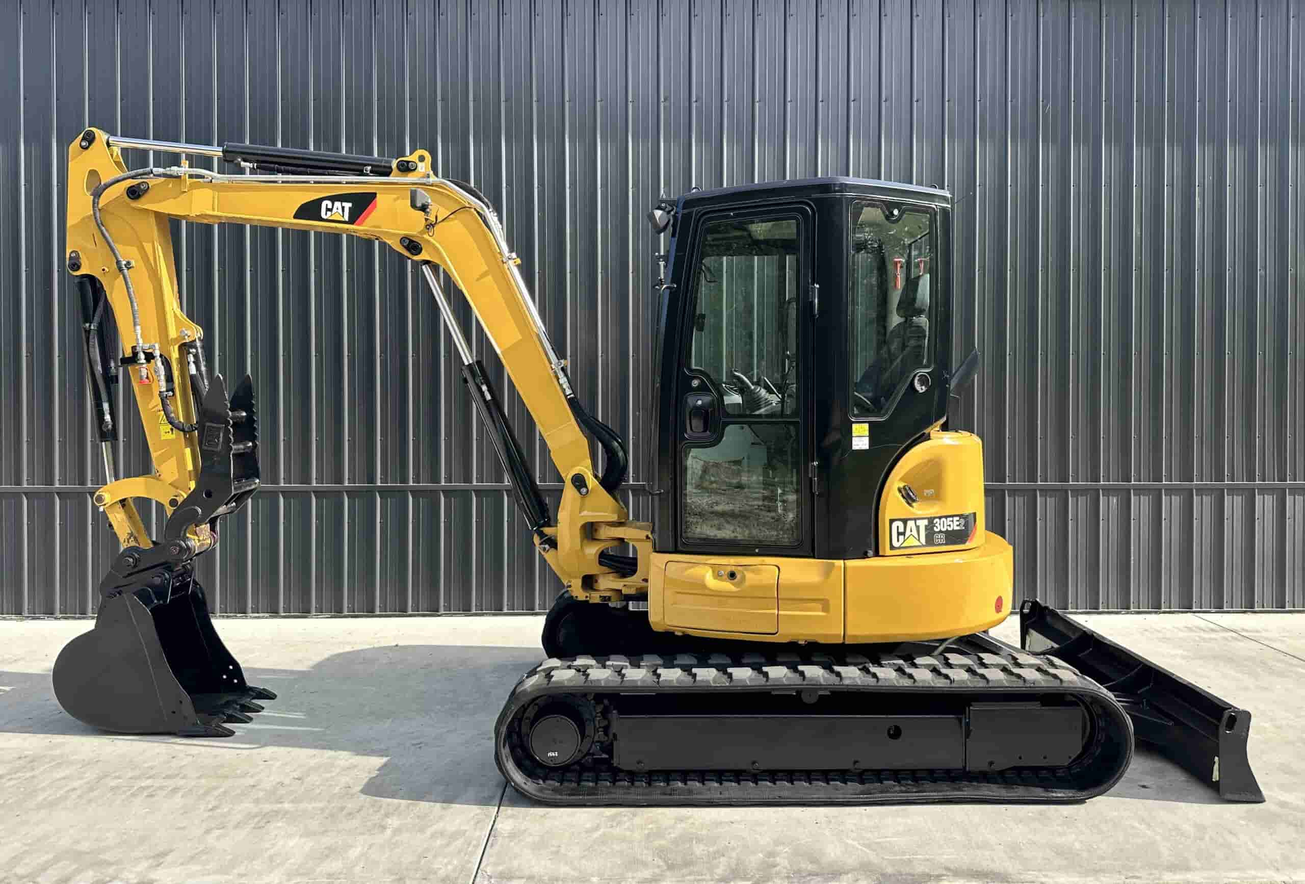 2017 CAT 305E2
